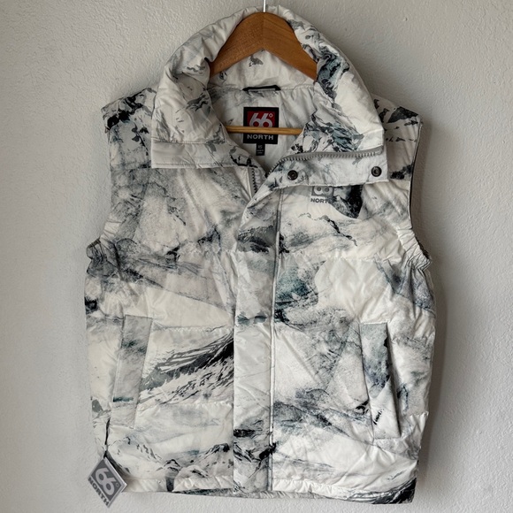 🔥Closet Closing!🔥 🆕 66 North Dyngja Down Vest - Picture 1 of 5